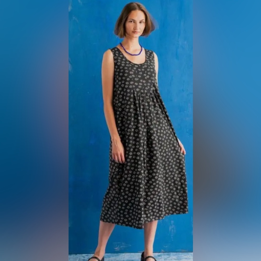 Black Floral Sleeveless Midi Dress - Casual Summer Dress